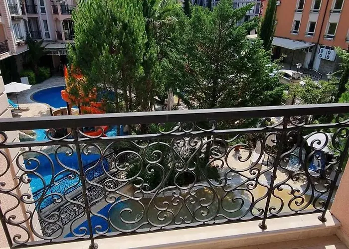 A Wonderful Vacation * ساني بيتش