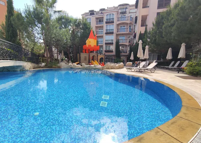 A Wonderful Vacation ساني بيتش